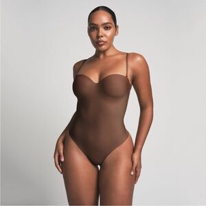 SKIMS Body Molded Underwire Bodysuit – Jasper (Size M) NWT